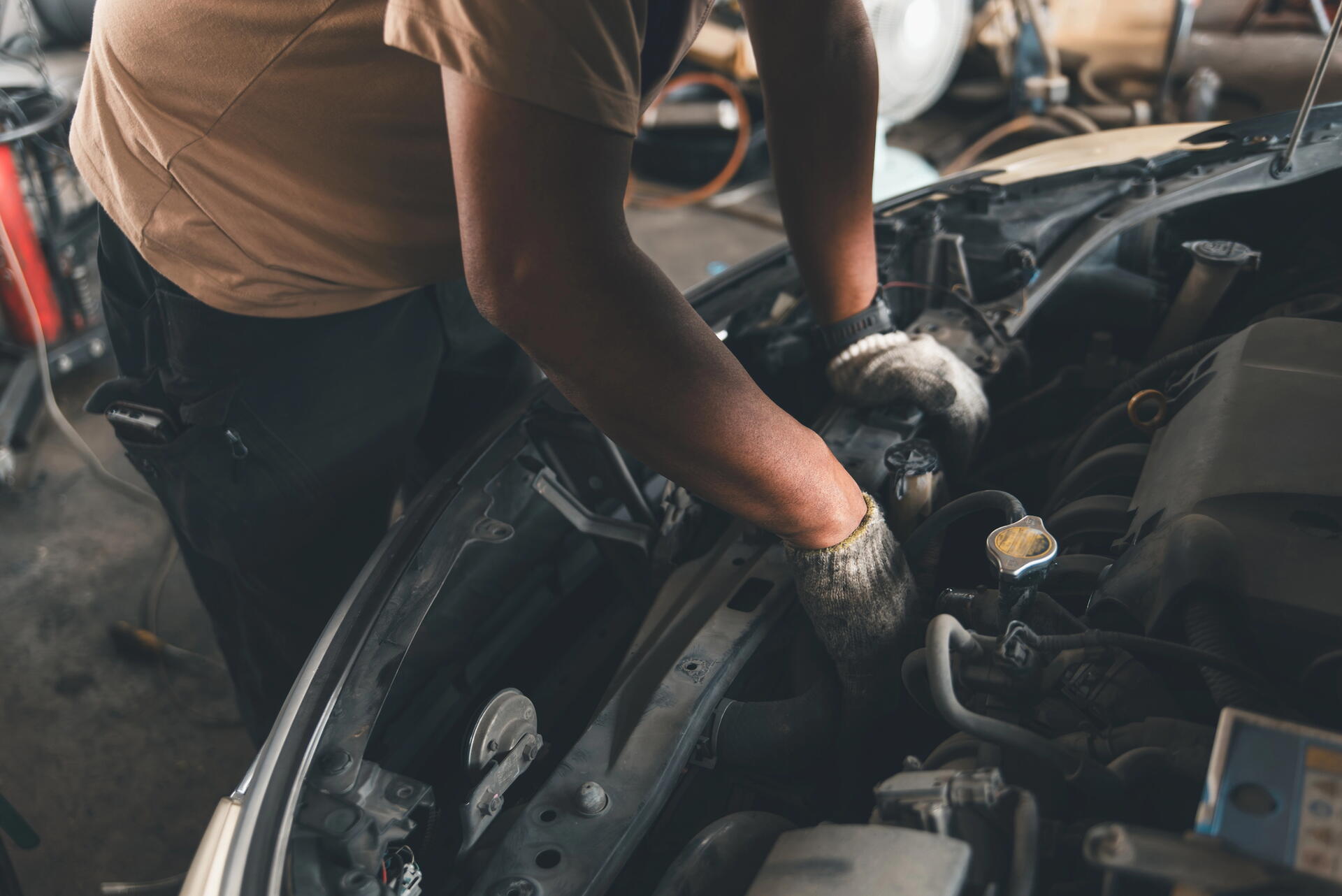 Jak vypadají březnové mzdy v auto-moto?