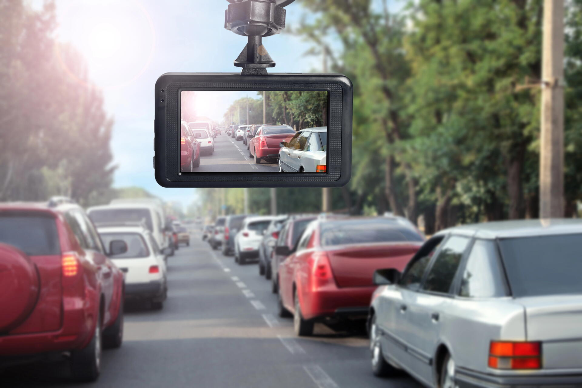Jaká pravidla platí pro používání navigace či autokamery v Itálii