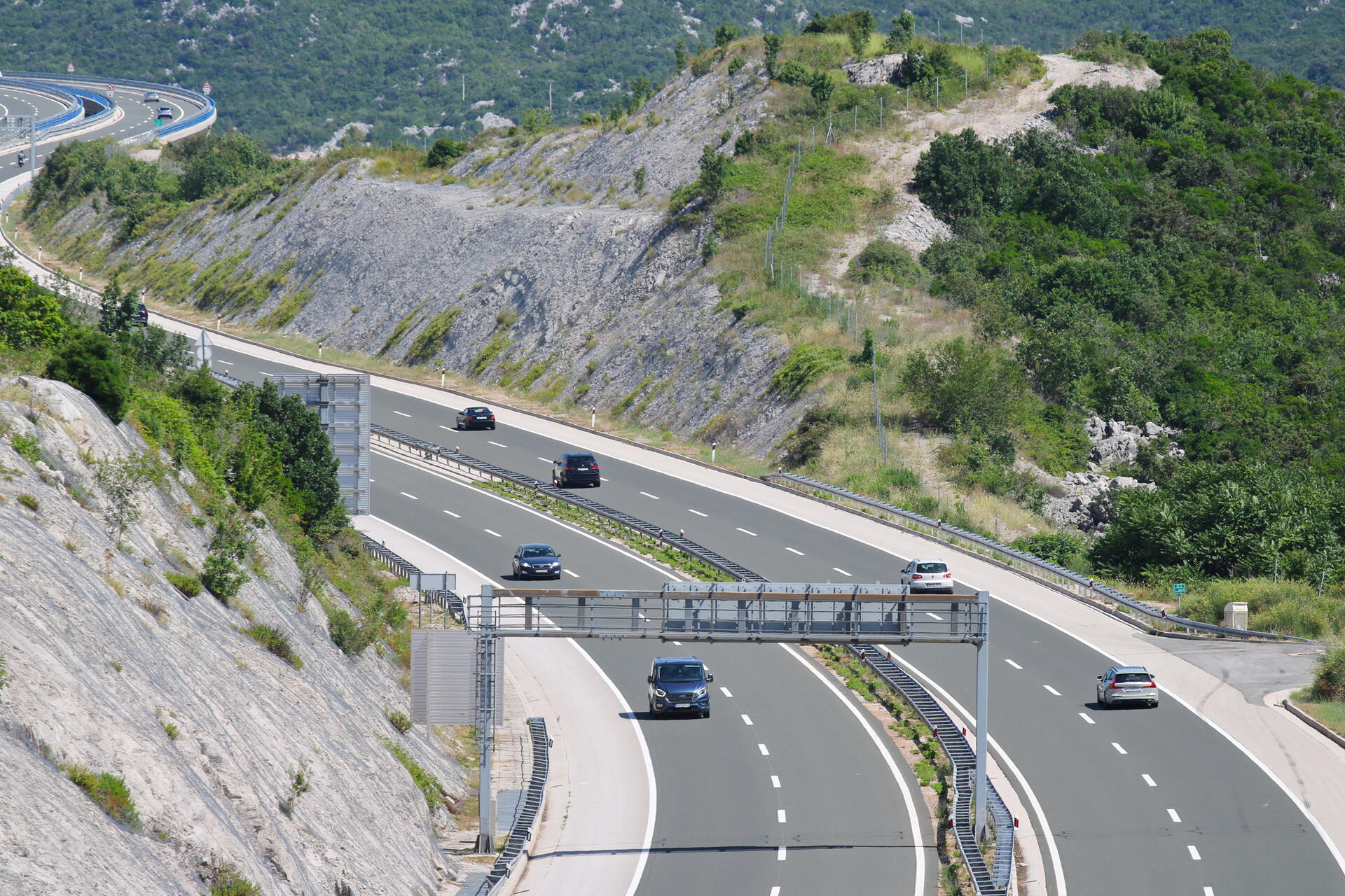 Jaké dálnice v Chorvatsku patří mezi zpoplatněné?