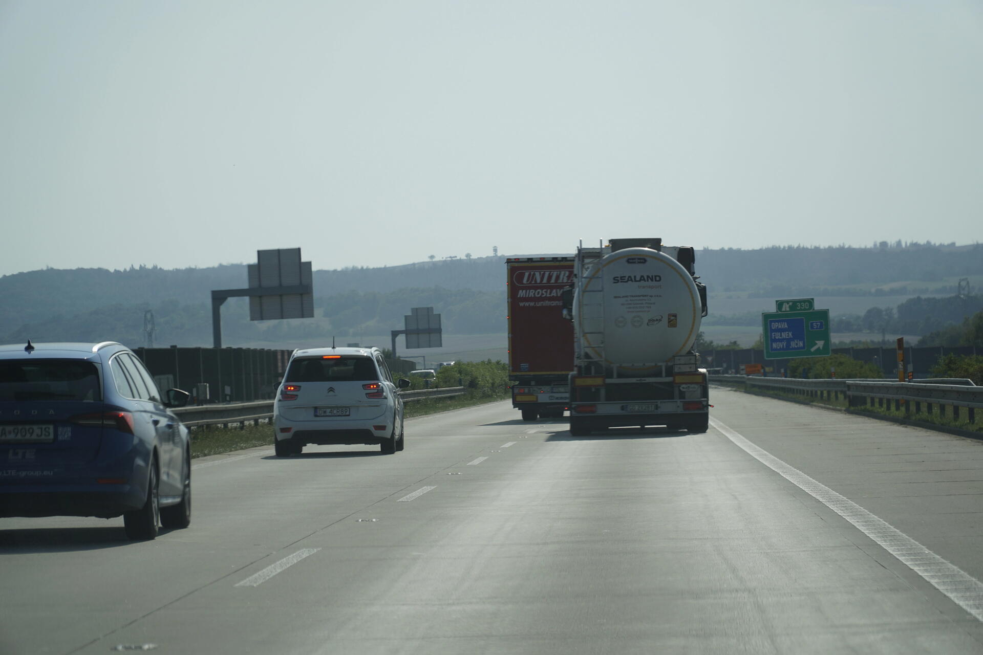 Jízda v levém pruhu jako neodstranitelný prohřešek