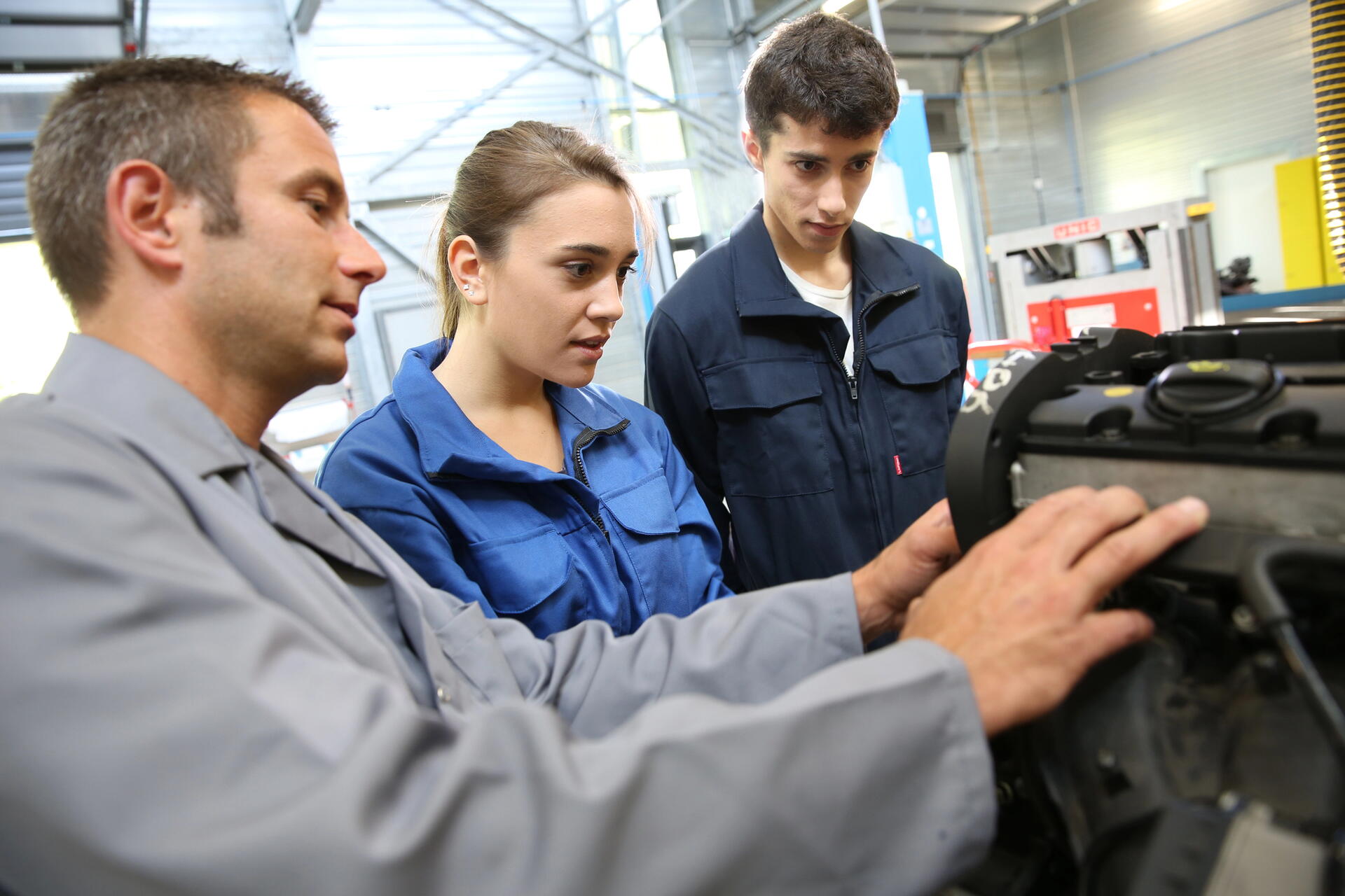 Kolik chtějí vydělávat studenti střední školy automobilní?