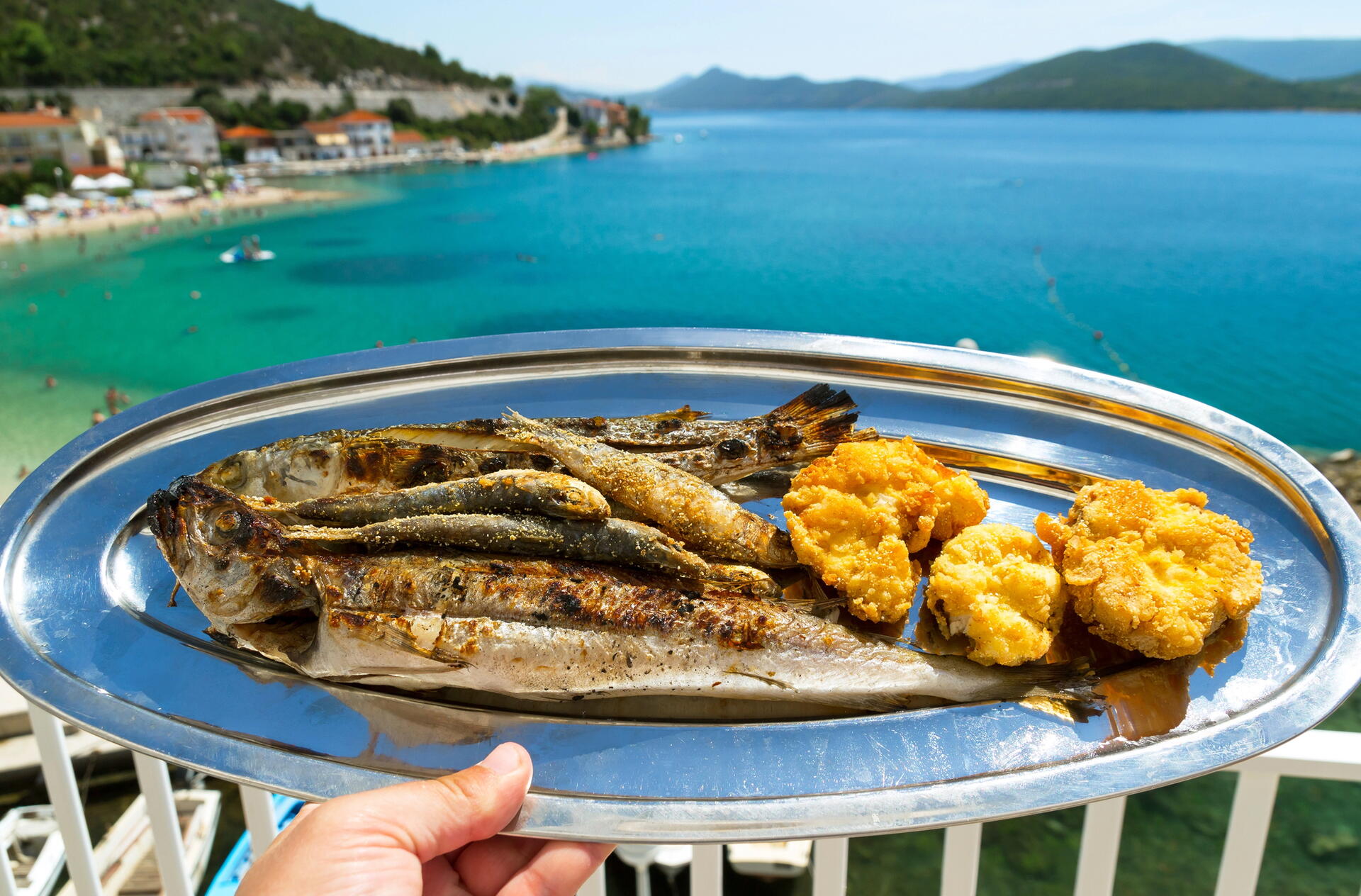 Kolik stojí jídlo v Trogiru? Ceníky 10 restaurací v eurech i korunách