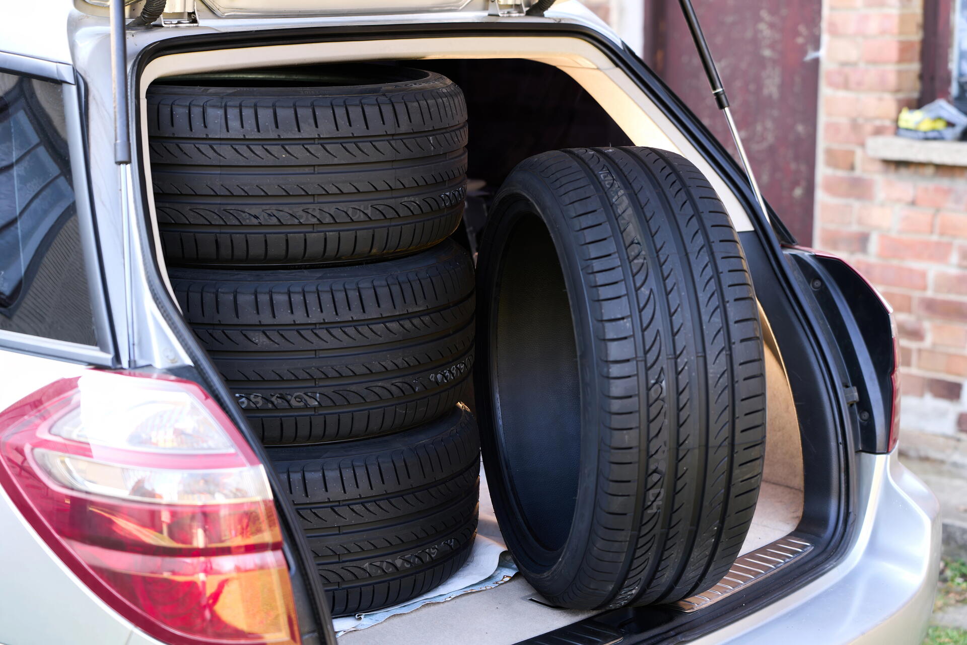 Korejská ofenzíva na silnicích: Hankook poráží prémiové značky