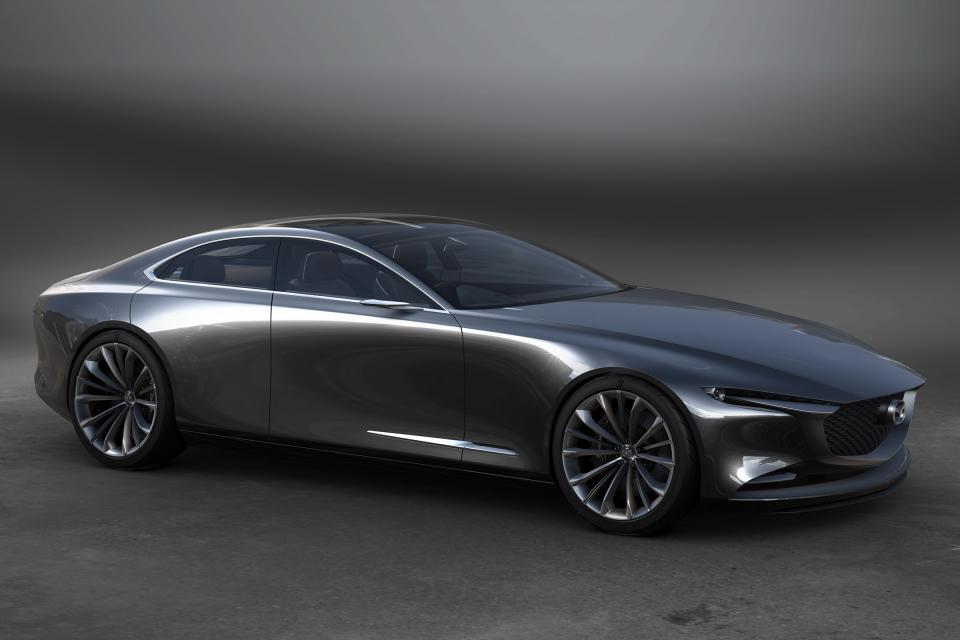Mazda se drápe do segmentu luxusních vozů a vyvíjí šestiválec