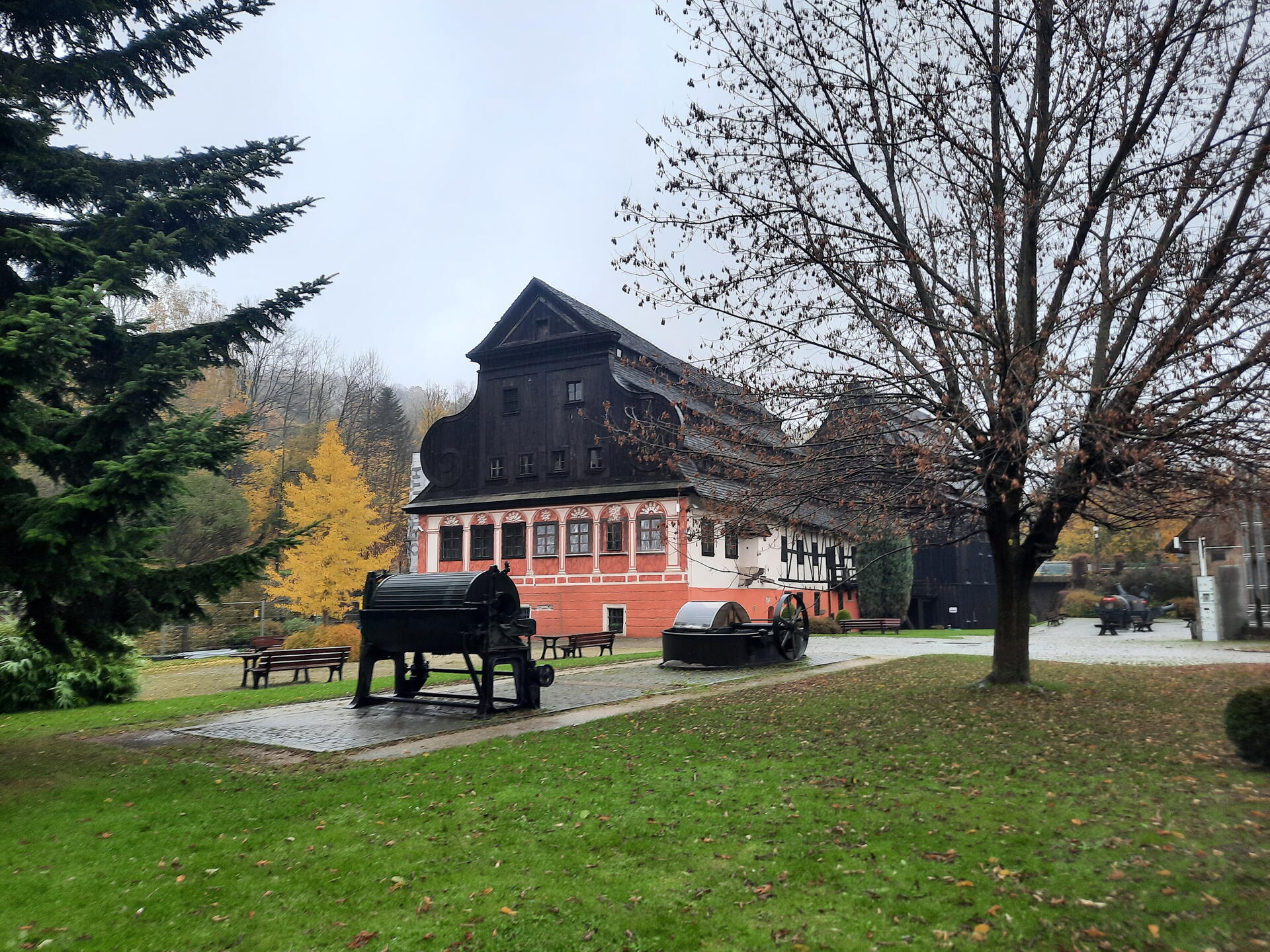 Muzeum papiernictwa Duszniki: Turistická atrakce do půlhodiny od hranic