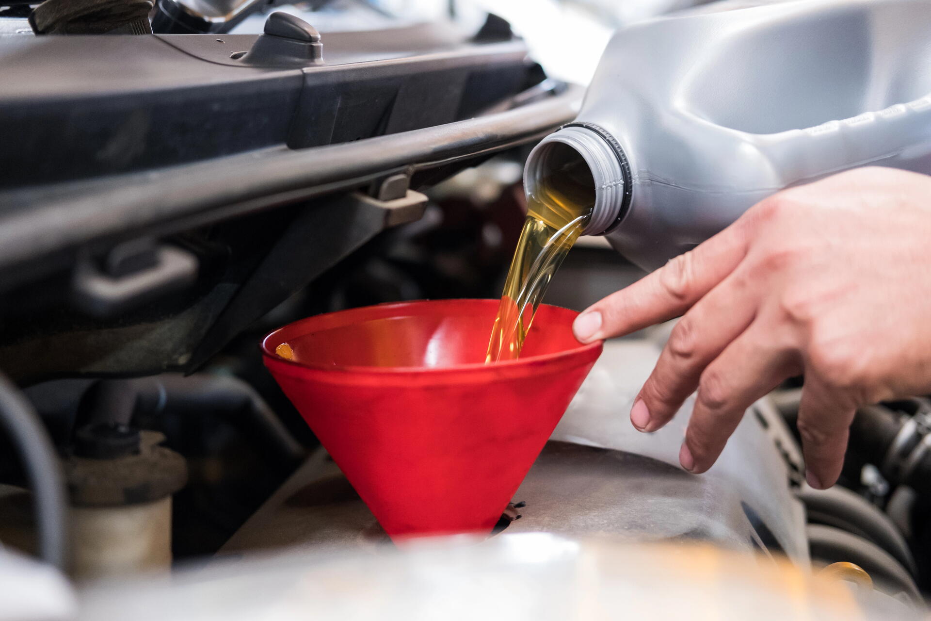 Mýty a omyly o motorových olejích