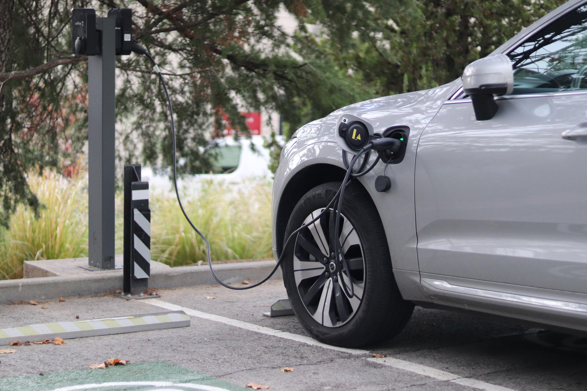 Nabíjení elektromobilu: jak moc je ztrátové?