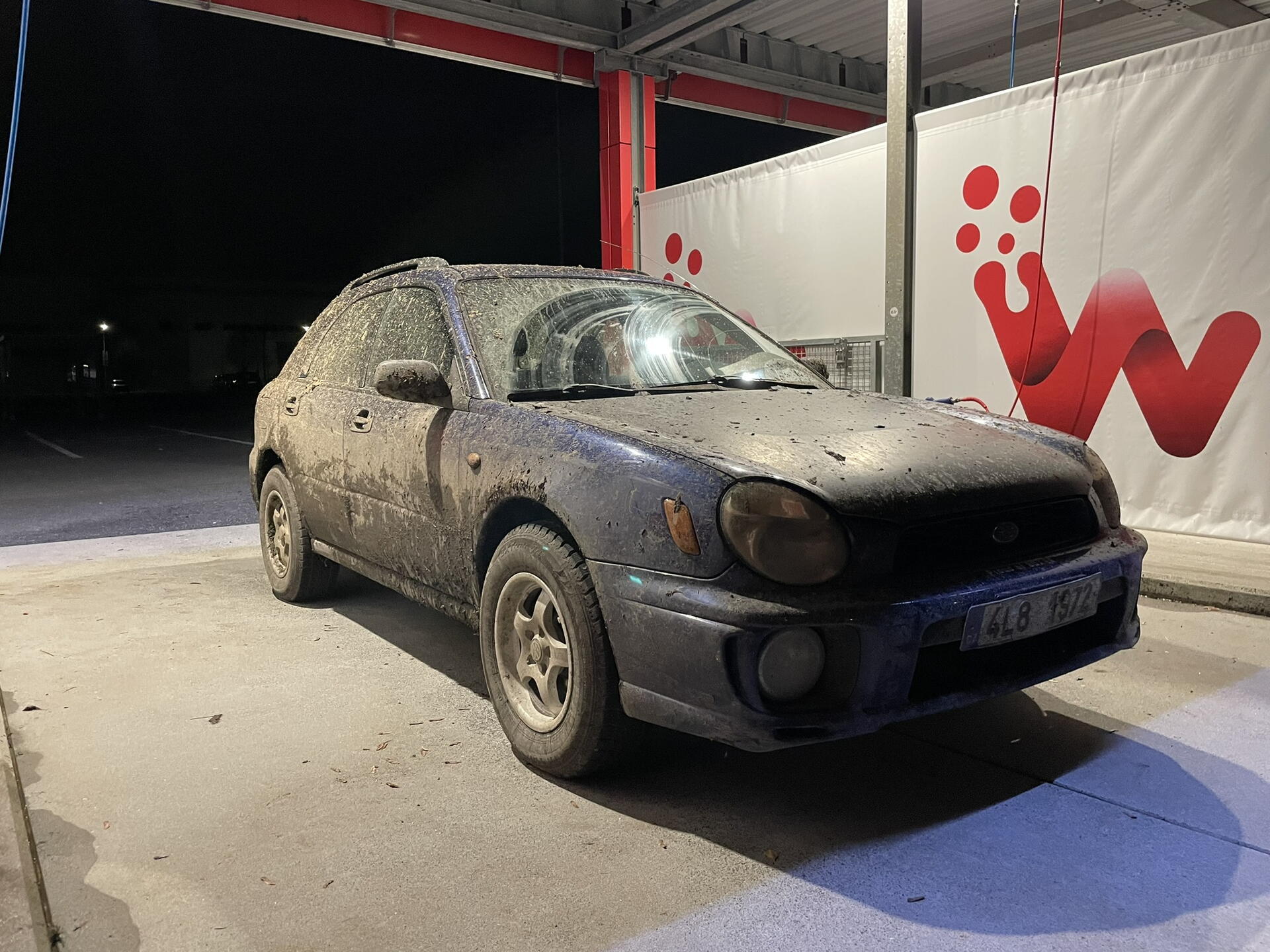 Příprava obyčejného auta na Gumbalkan