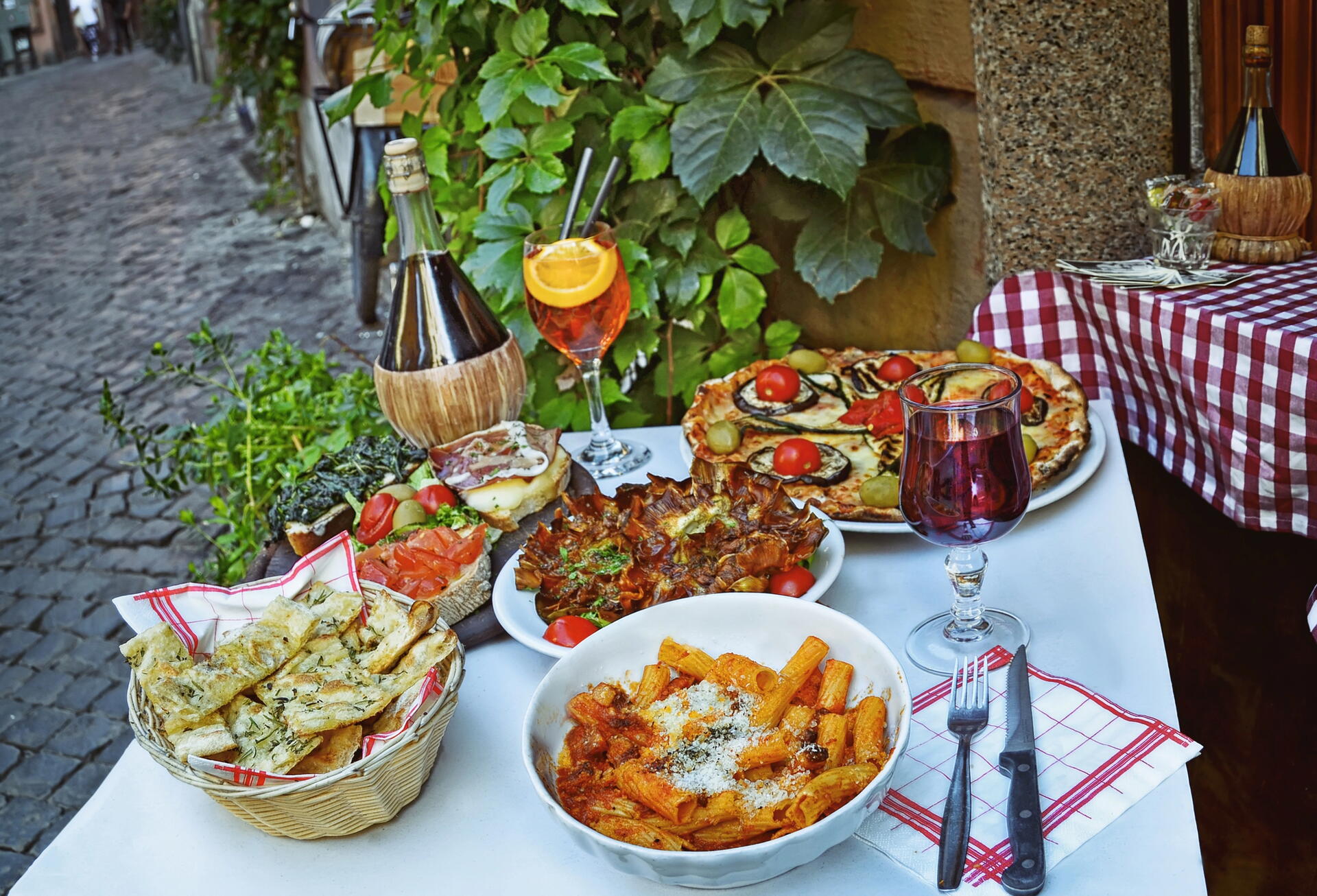 Restaurace a zmrzlina v Bibione 2025 