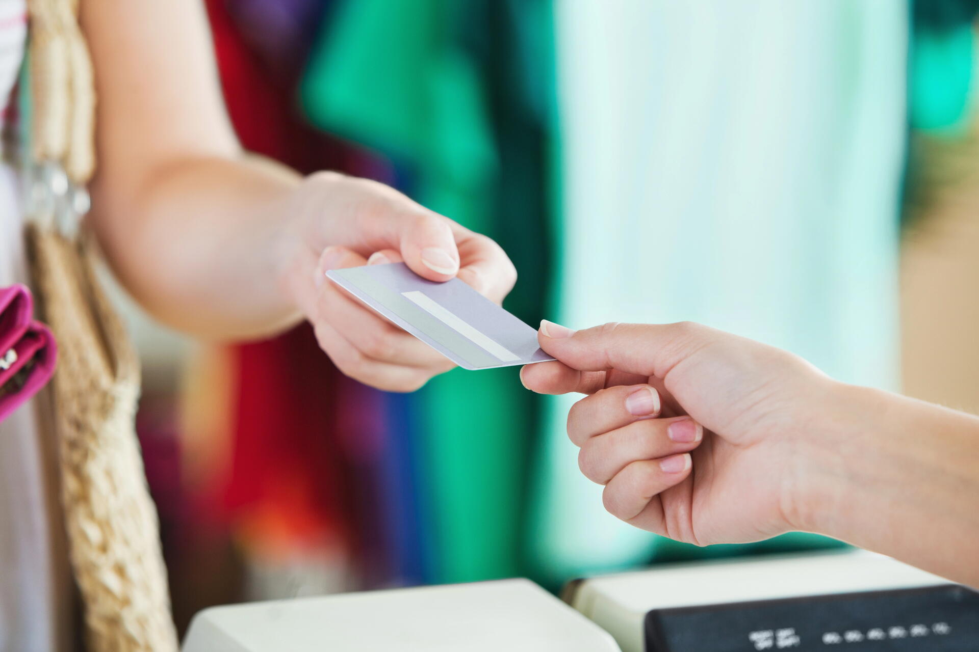 Revolut karta a jak s ní ušetřit na dovolené