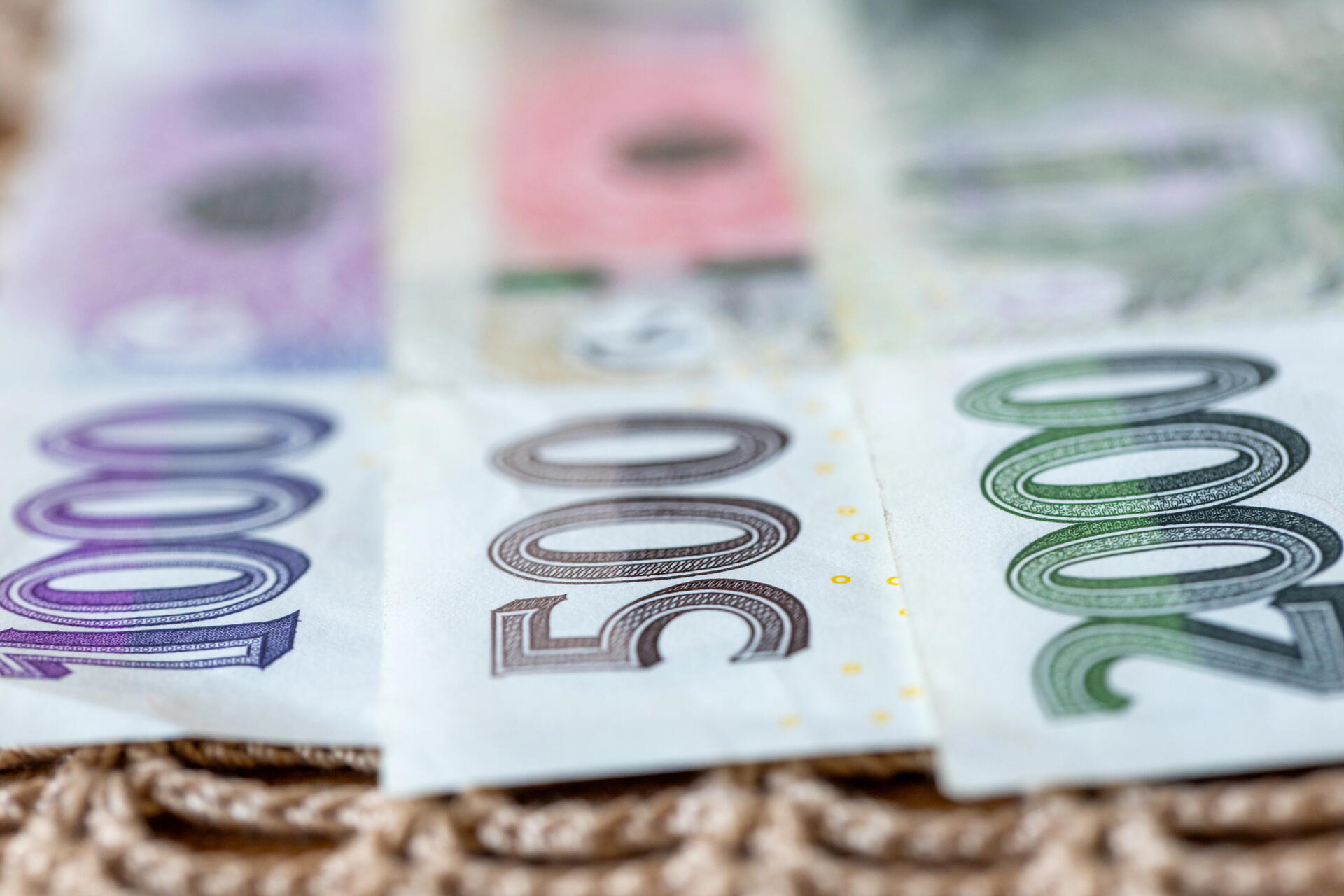 Řidičák na kamion dříve a dnes: Zdarma na vojně i za tisíce