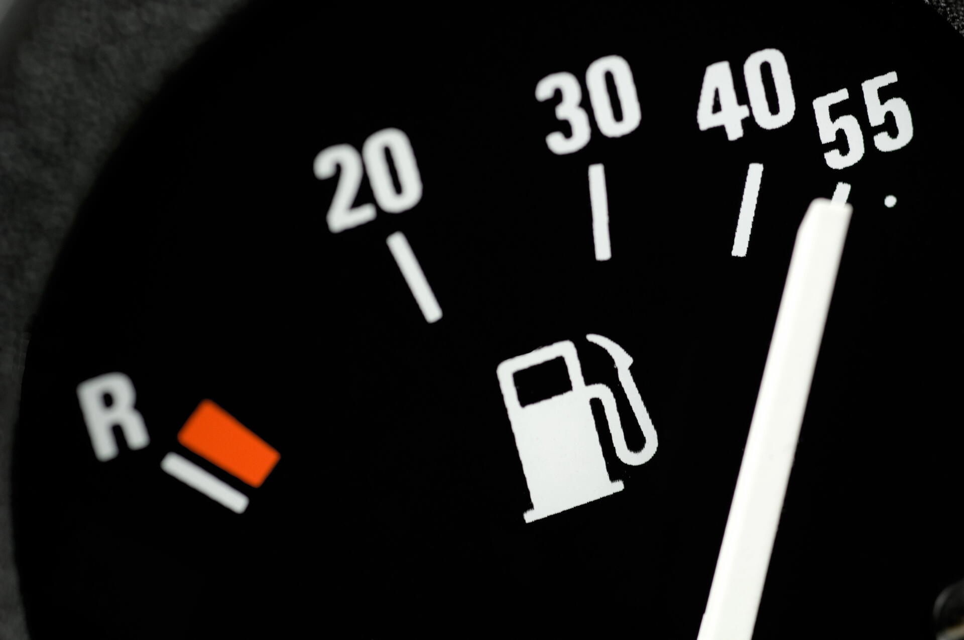 Spotřebu auta dnes spočítá GPS lokátor