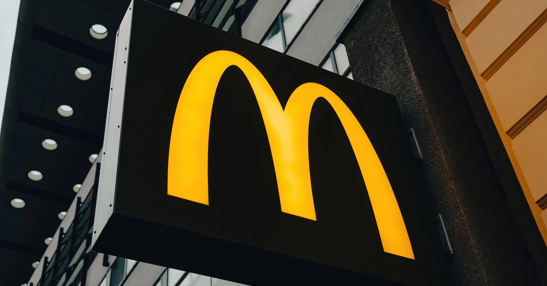 Srovnání McDonald’s v Česku a Polsku 