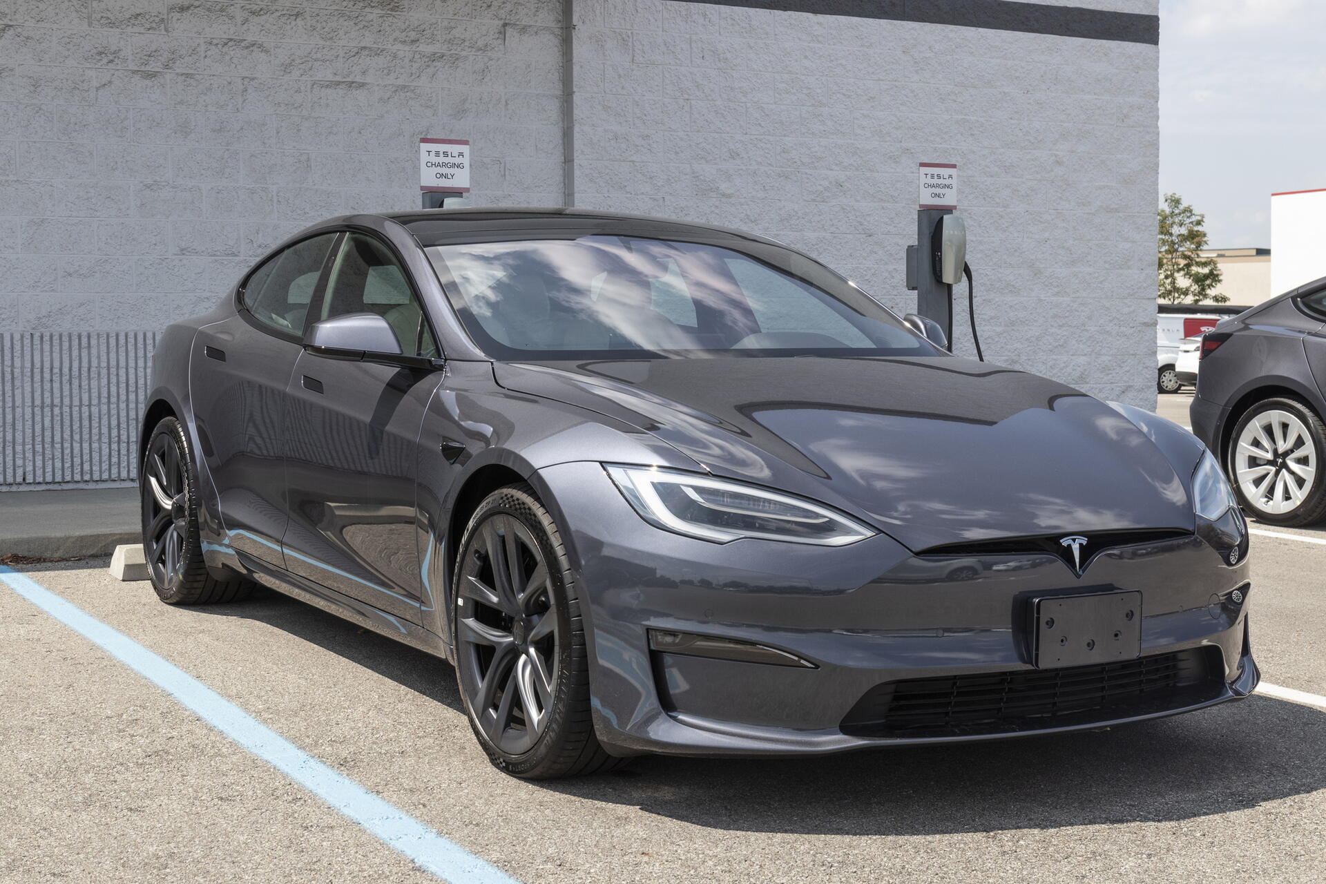 Tesla z bazaru – na kolik to vyjde?