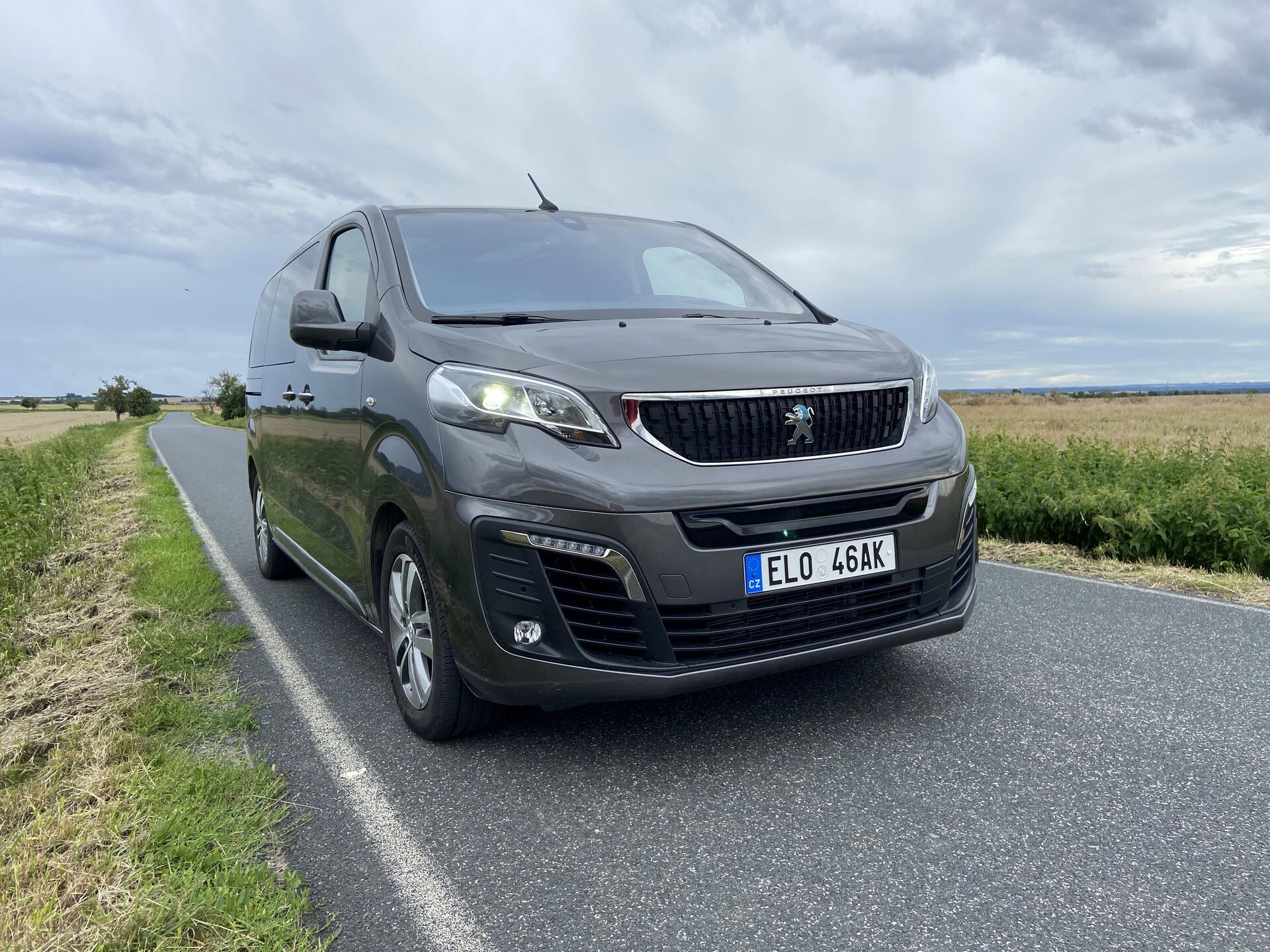 Test elektro dodávky: Peugeot e-Traveller