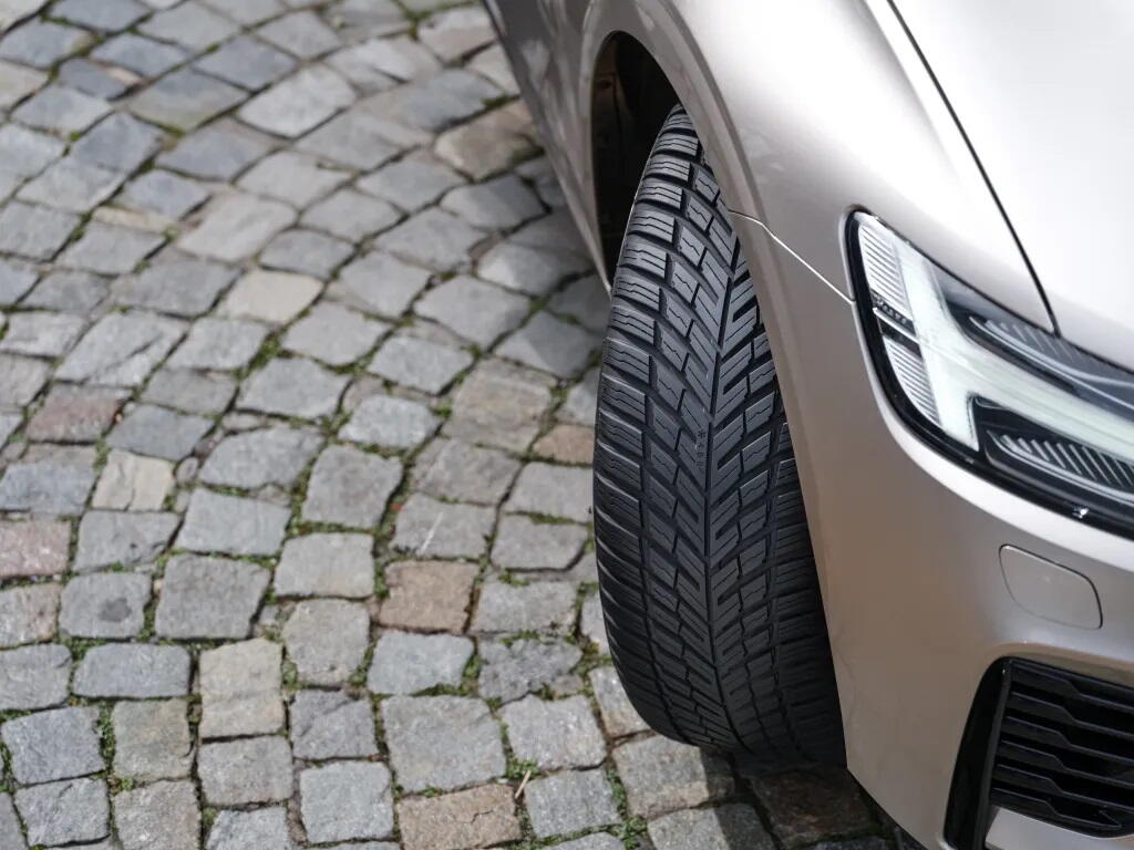Test Nokian SeasonProof 2