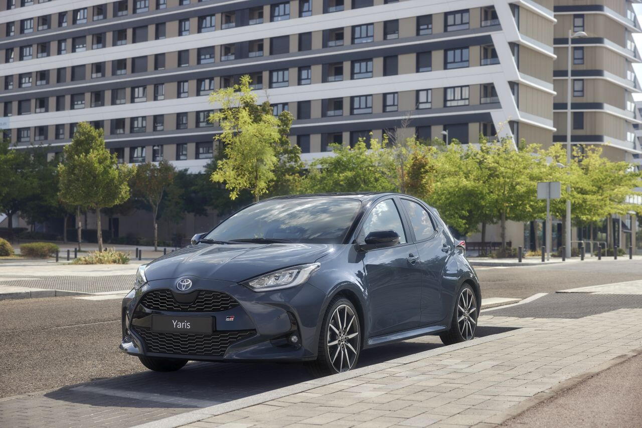 Toyota Yaris GR SPORT: Sportovní hybrid pro náročné řidiče