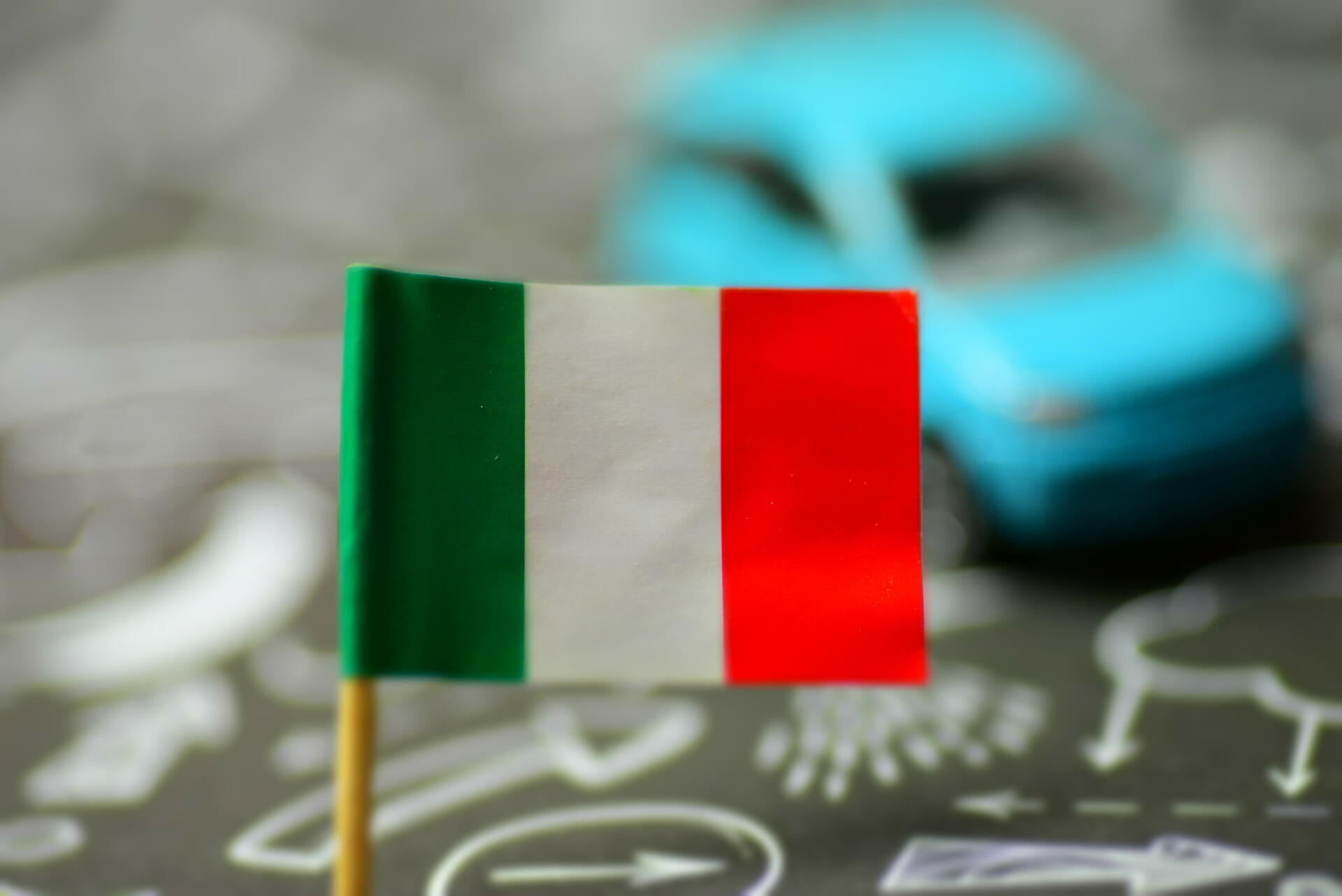 Víte, co obsahuje povinná výbava, pokud vyrážíte do Itálie?