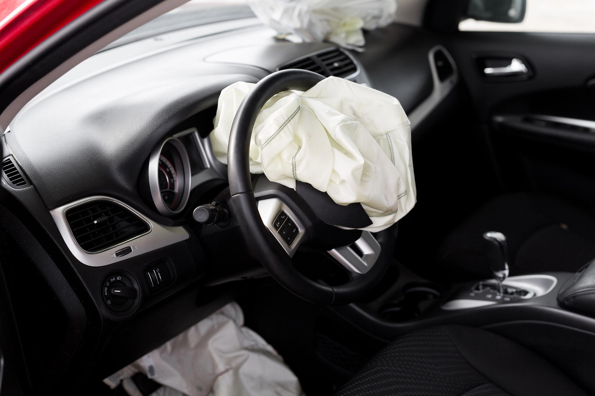 Víte, kdy je možné mít v autě deaktivovaný airbag?