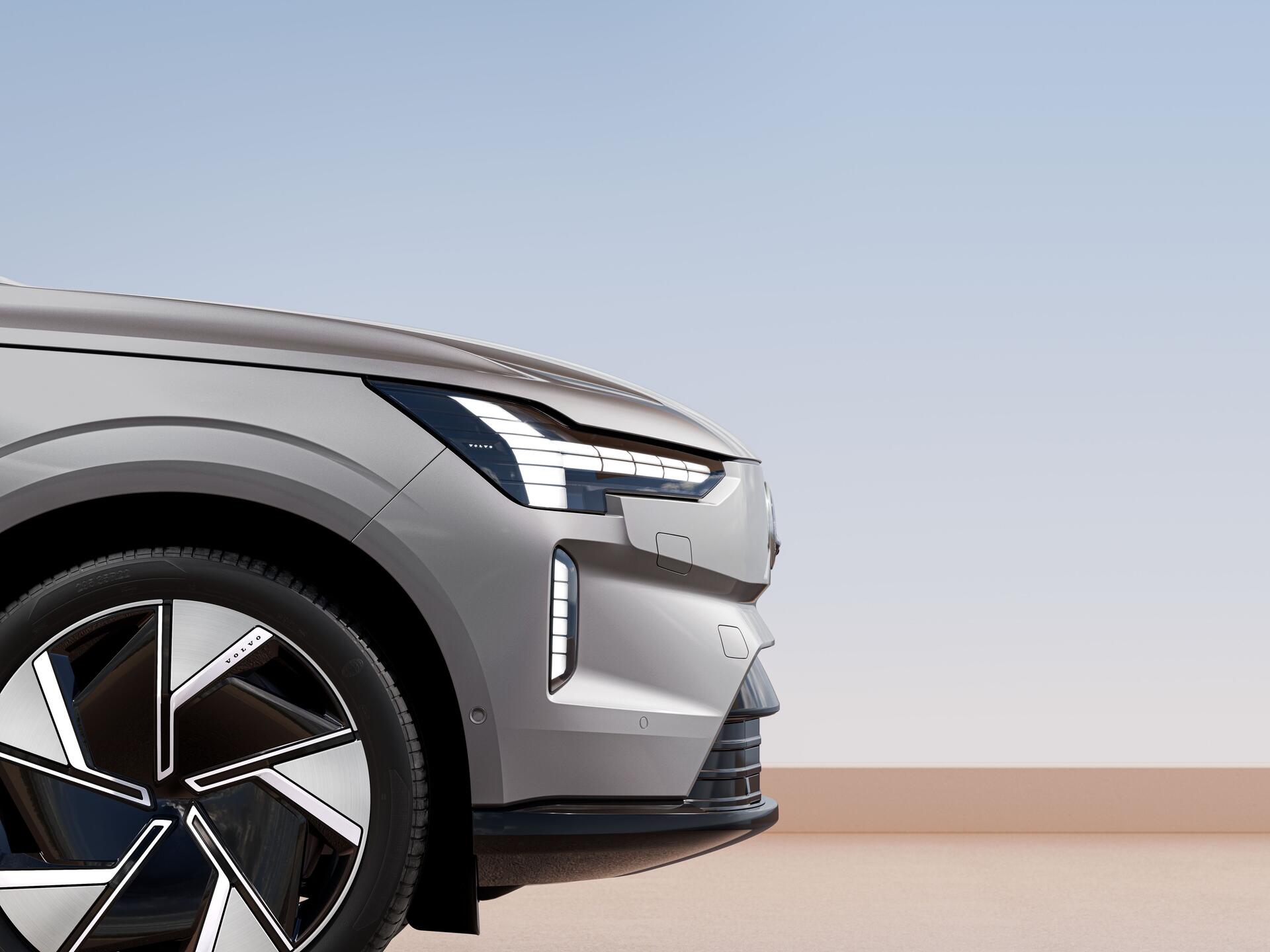 Volvo EX90 si můžete objednat přednostně, mrkne na vás a má lidar