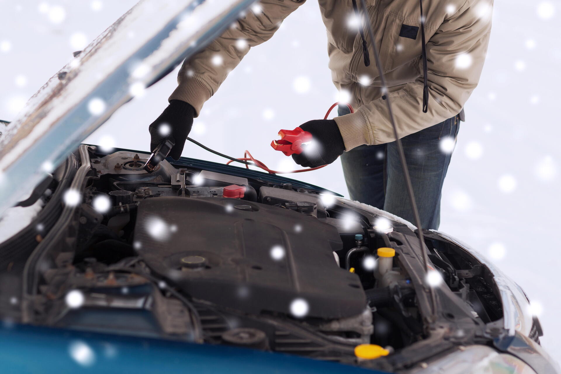 Vybití autobaterie v zimě lze jednoduše předejít