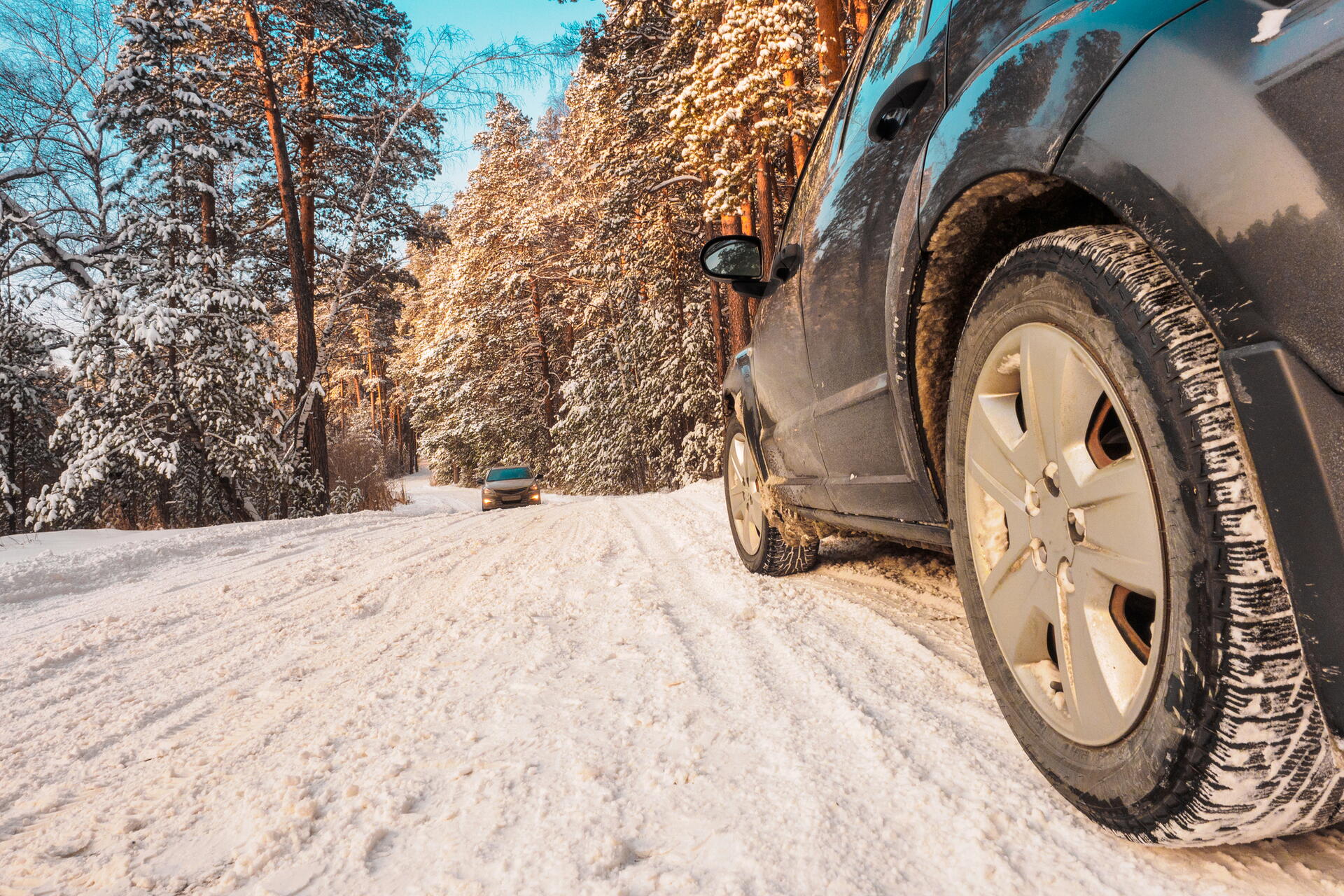 Zimní pneu 185/60 R15: Jak vybrat ty správné a ušetřit?