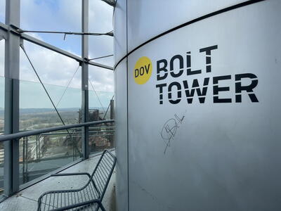 Bolt Tower - podpis jamajského běžce Usaina Bolta