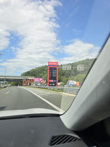 Cena nafty a benzínu Slovinsko