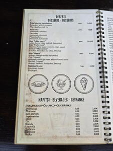 Ceníky navštívených restaurací a plážových barů.