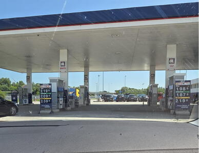 Ceny pohonných hmot po cestě do Bibione