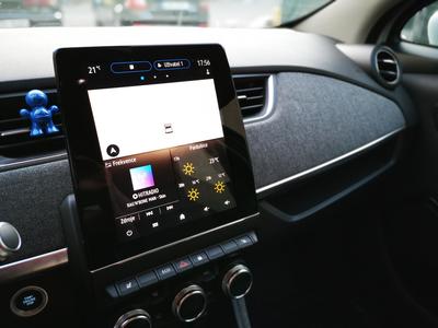 Devítipalcový displej infotainmentu Renault Zoe