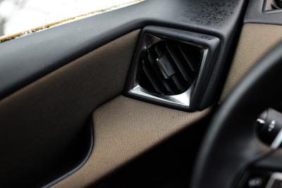 DS 3 Crossback interiér
