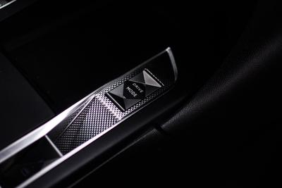 DS 3 Crossback interiér