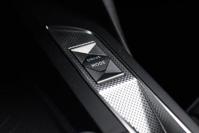 DS 3 Crossback interiér