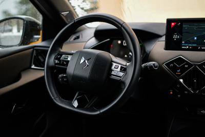 DS 3 Crossback interiér