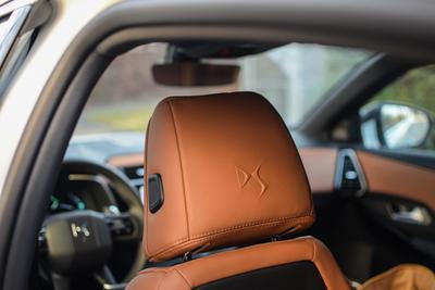 DS 7 Crossback - interiér