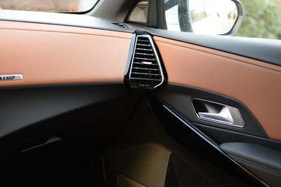 DS 7 Crossback - interiér