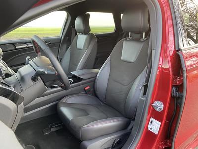 Ford Mondeo ST Line