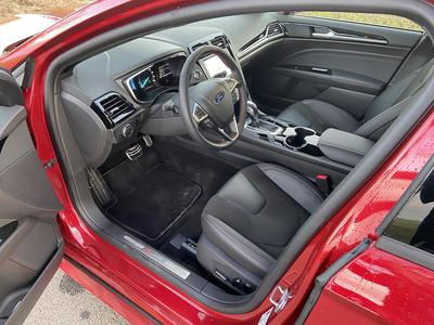 Ford Mondeo ST Line