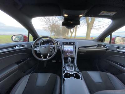 Ford Mondeo ST Line
