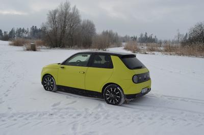 Honda E v redakčním testu
