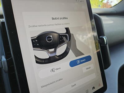 Infotainment Volvo EX30 a plánování trasy