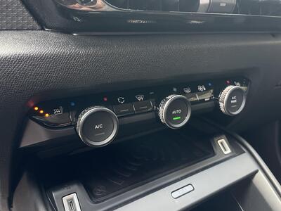Interiér Test Citroën C4 Shine1.2 PureTech
