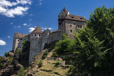 Kam na výlet autem: Hrad Loket se strašidelnou mučírnou