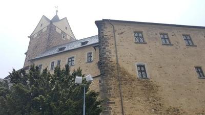 Kam na výlet autem: Hrad Loket se strašidelnou mučírnou