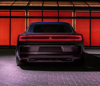 Last call - Poslední Dodge Charger na fosilní paliva opustil linku