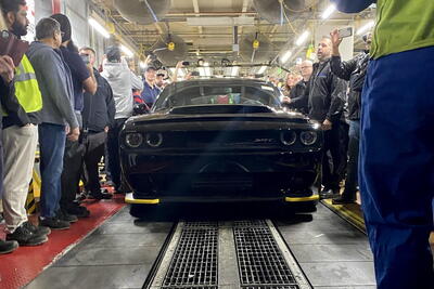 Last call - Poslední Dodge Charger na fosilní paliva opustil linku