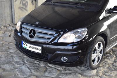 Mercedes Benz B180