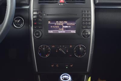 Mercedes Benz B180