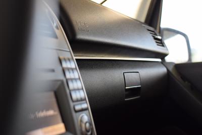 Mercedes Benz B180